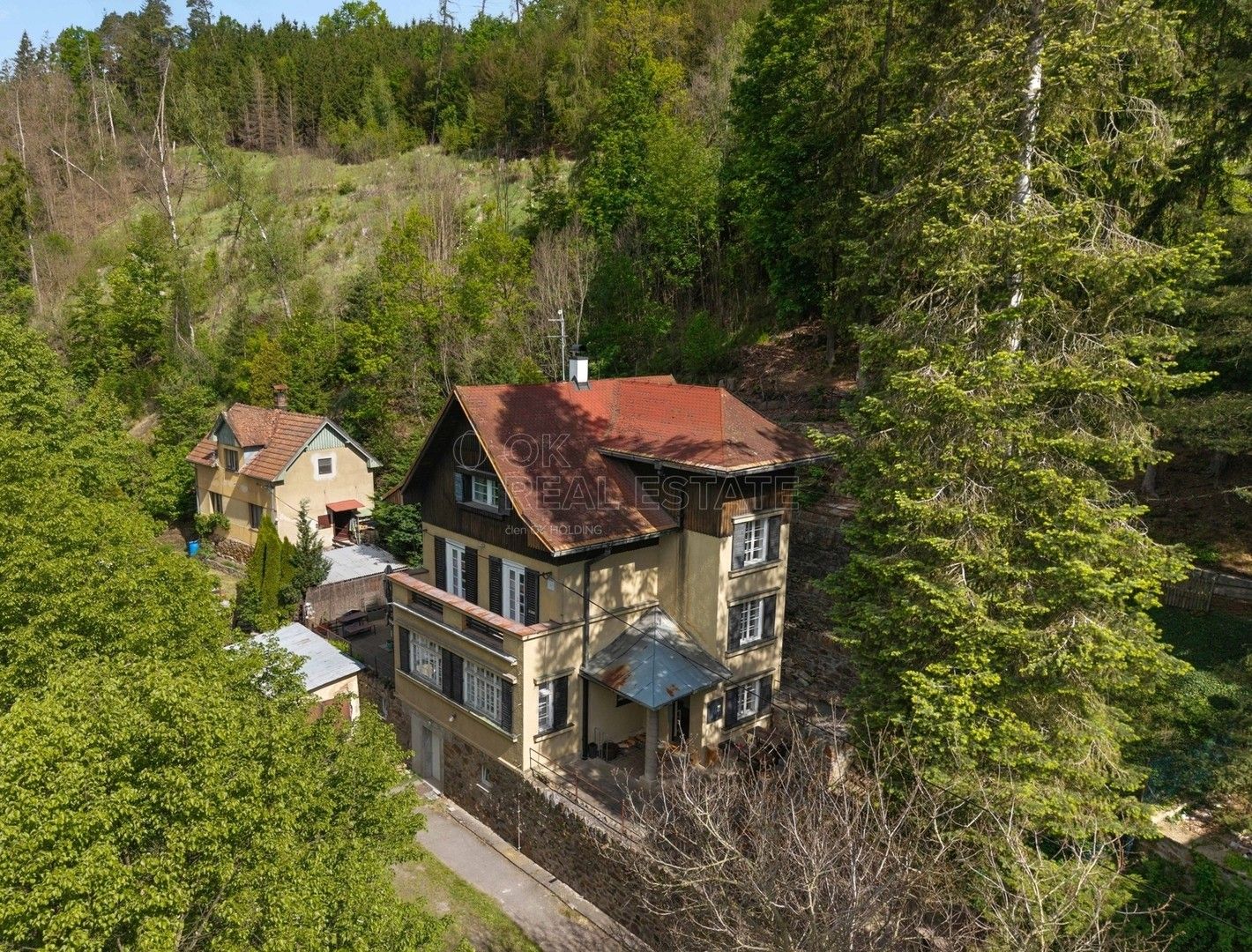 Prodej domu 180 m² - foto 1