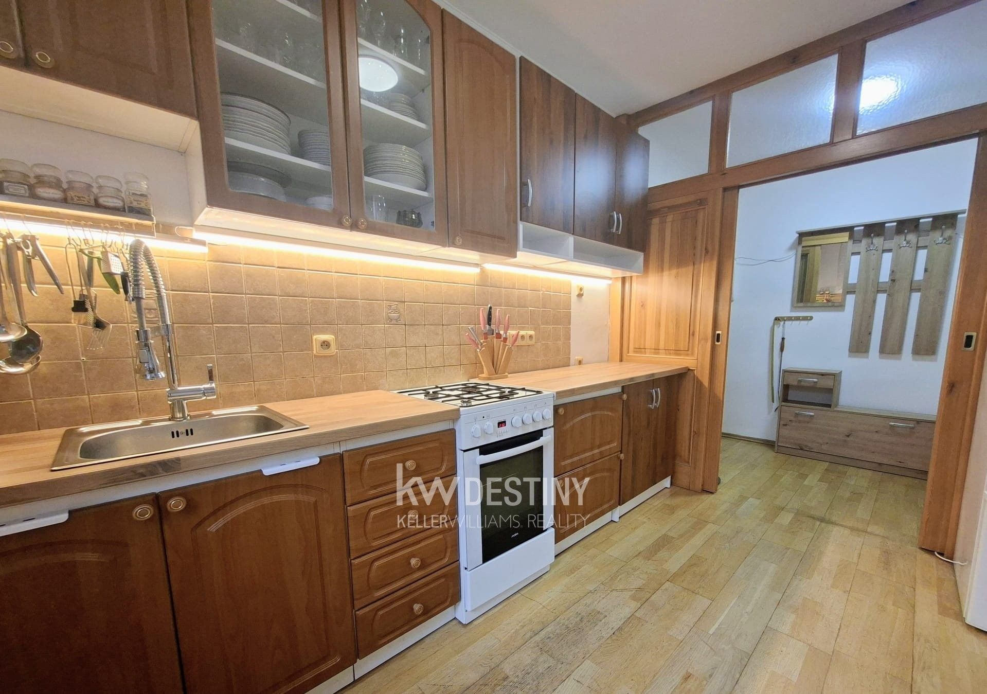 Pronájem bytu 2+1 75 m² - foto 13