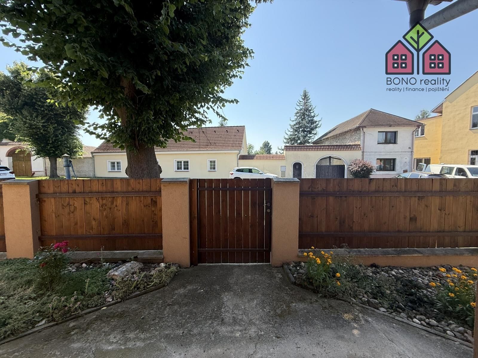 Prodej nemovitosti 230 m² - foto 12