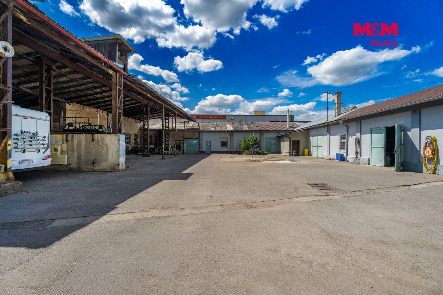 Prodej komerčního prostoru 3308 m² - foto 3