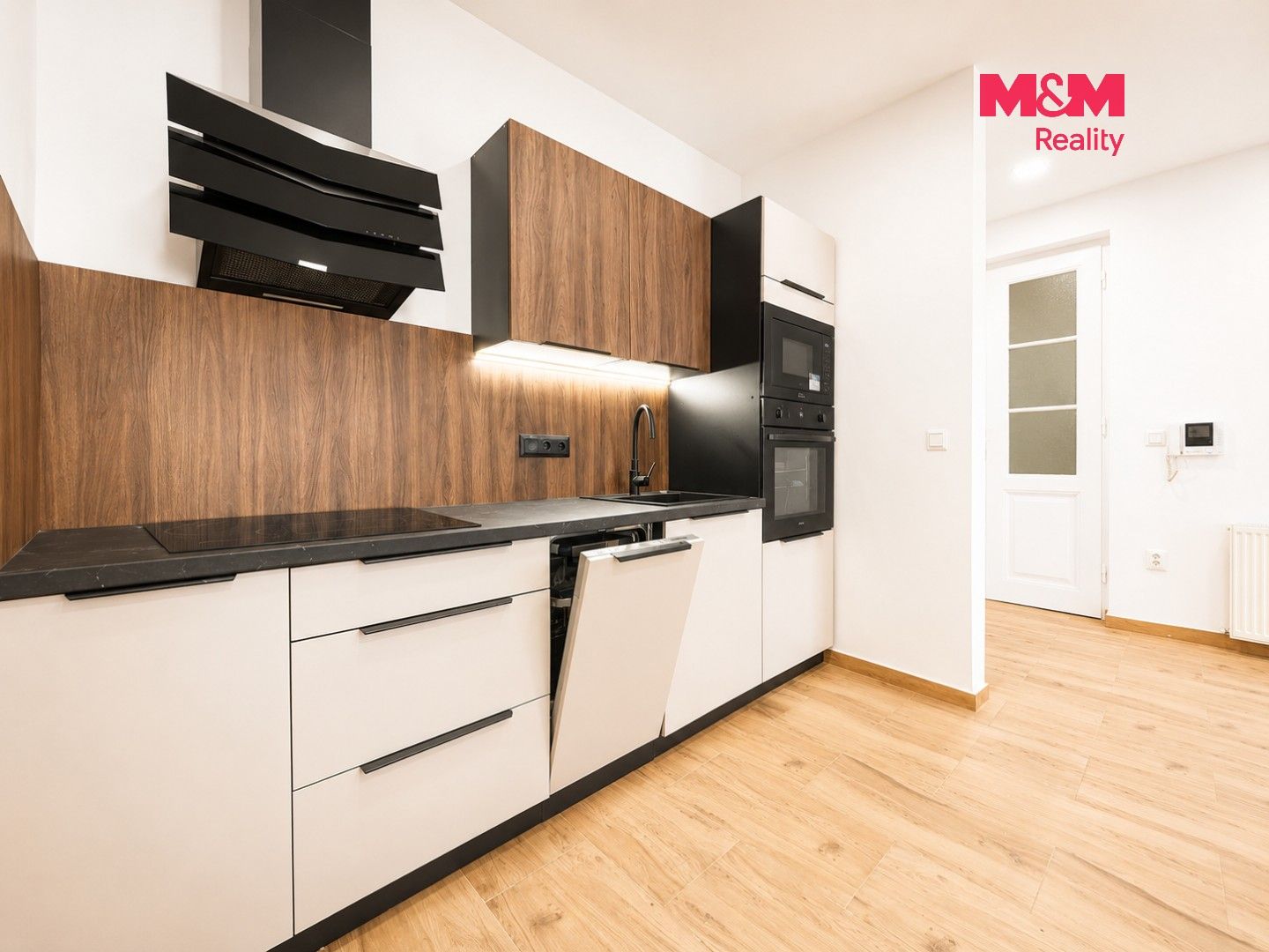 Pronájem bytu 3+1 120 m² - foto 3