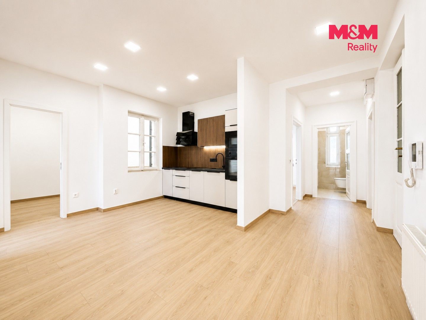 Pronájem bytu 3+1 120 m² - foto 4