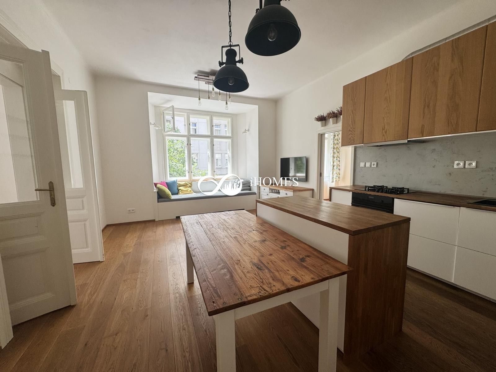Pronájem bytu 3+kk 89 m² - foto 3