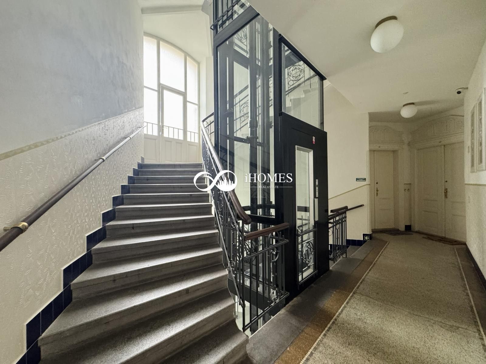 Pronájem bytu 3+kk 89 m² - foto 19