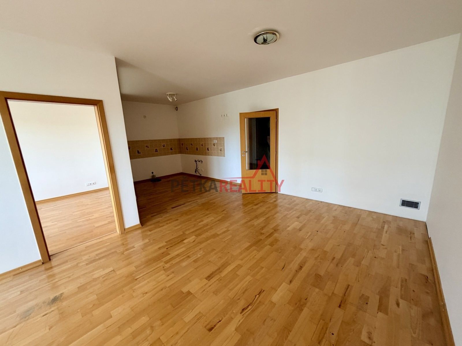 Prodej bytu 2+kk 63 m² - foto 3