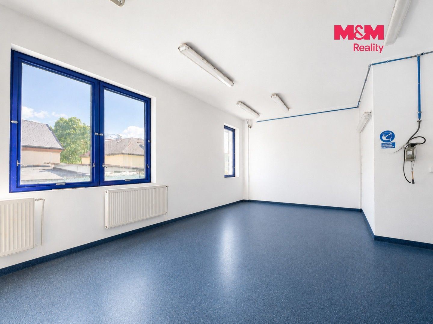 Prodej komerčního prostoru 1200 m² - foto 12