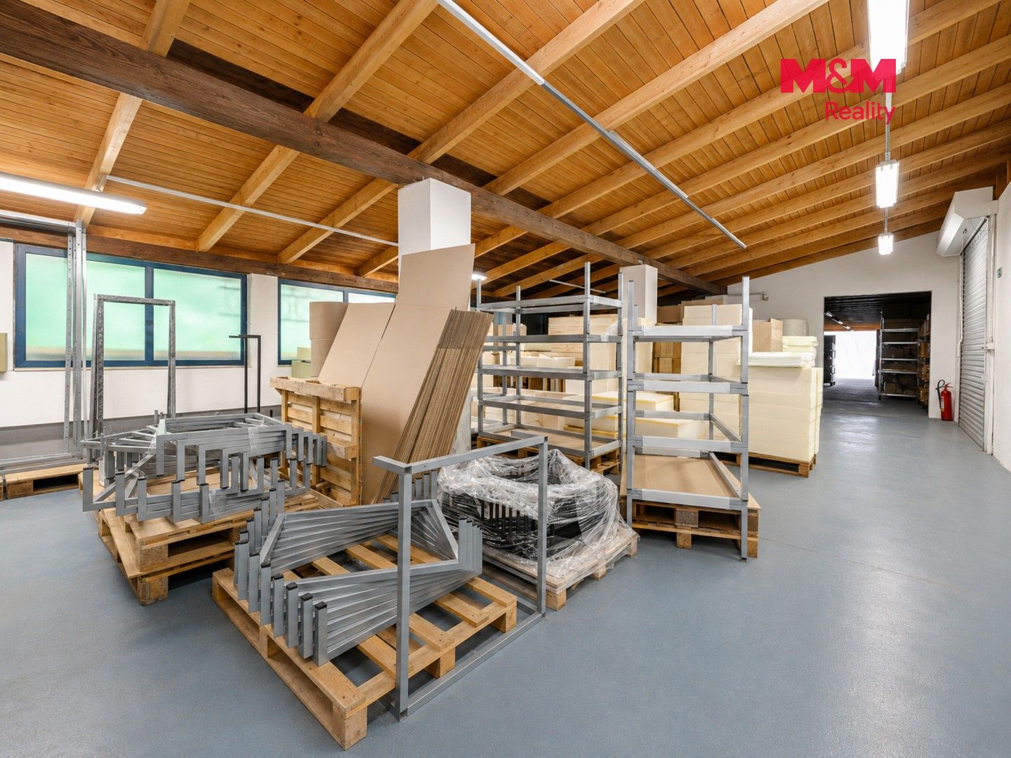 Prodej komerčního prostoru 1200 m² - foto 19