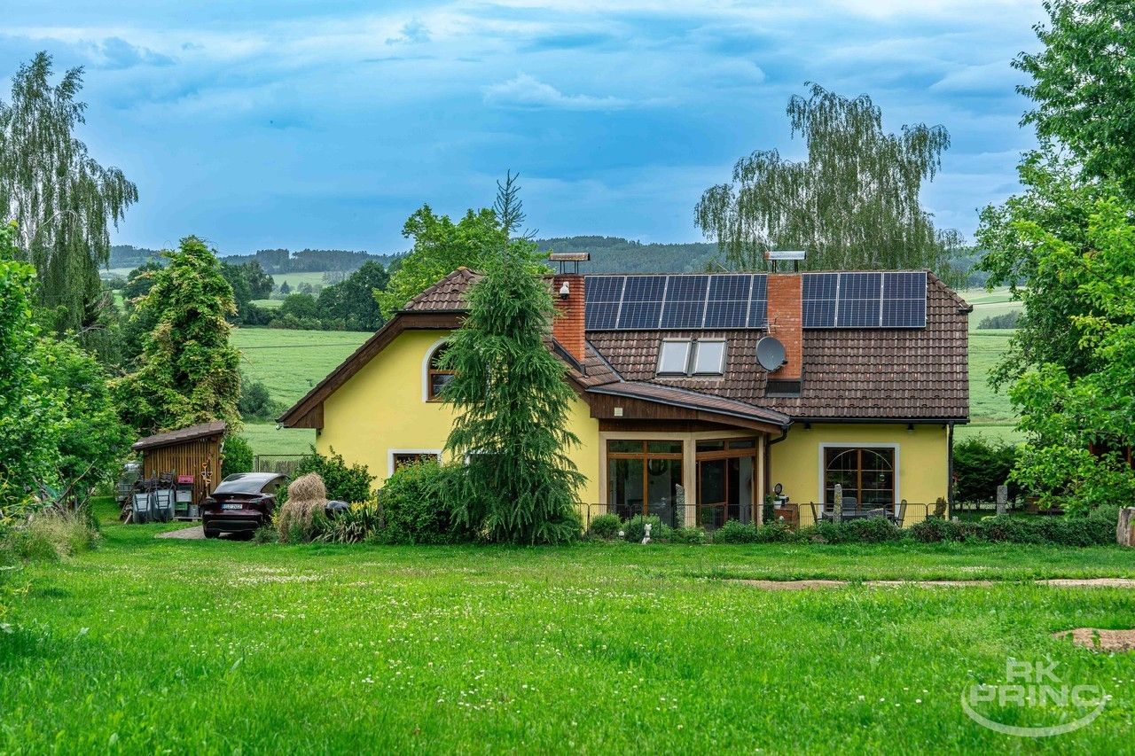 Prodej domu 220 m² - foto 3