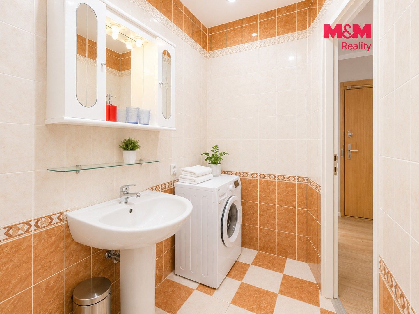 Pronájem bytu 3+1 71 m² - foto 18
