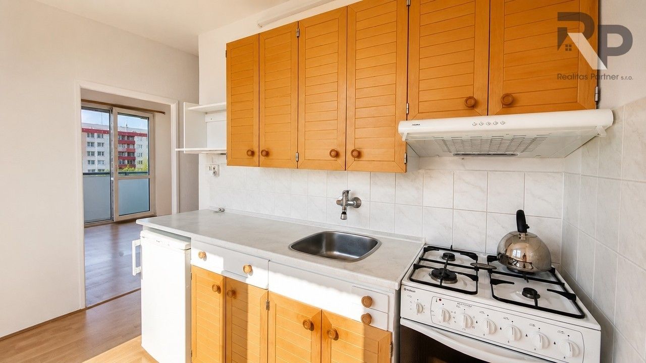 Pronájem bytu 3+1 73 m² - foto 4