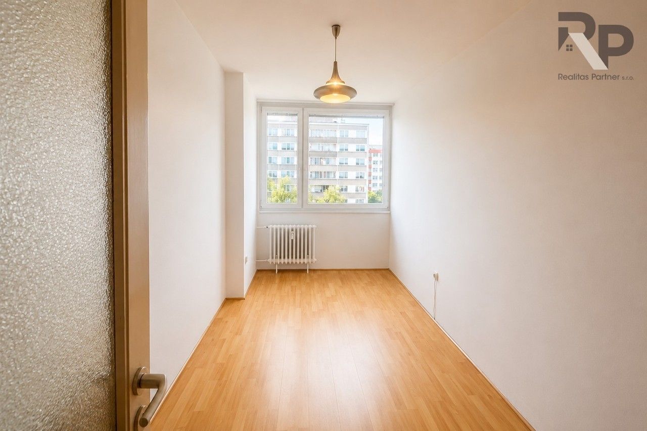 Pronájem bytu 3+1 73 m² - foto 7