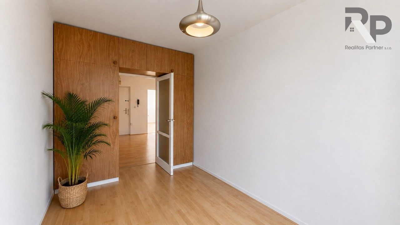 Pronájem bytu 3+1 73 m² - foto 8