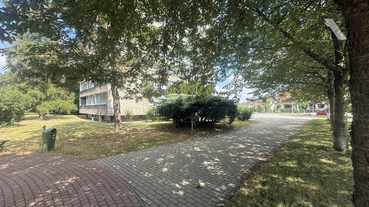 Pronájem bytu 3+1 73 m² - foto 17