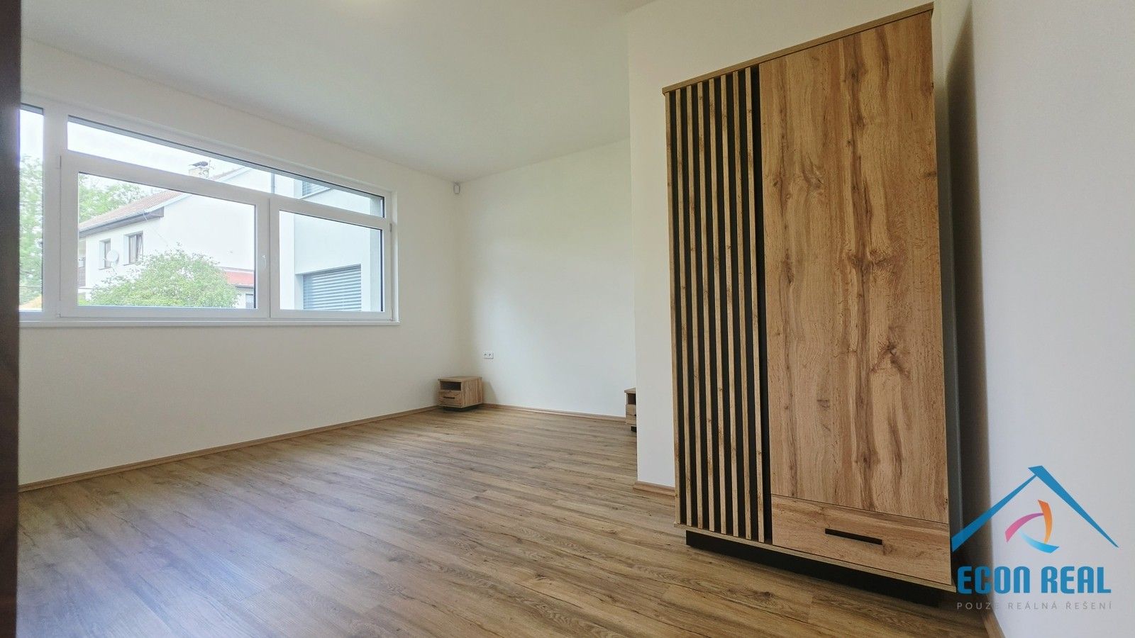 Pronájem komerčního prostoru 551 m² - foto 6