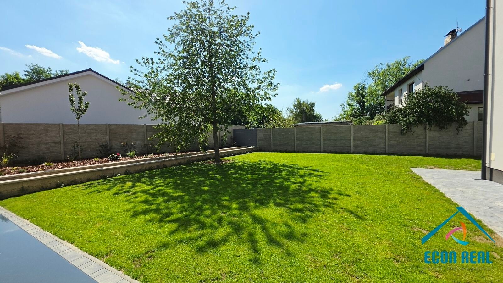 Pronájem komerčního prostoru 551 m² - foto 8