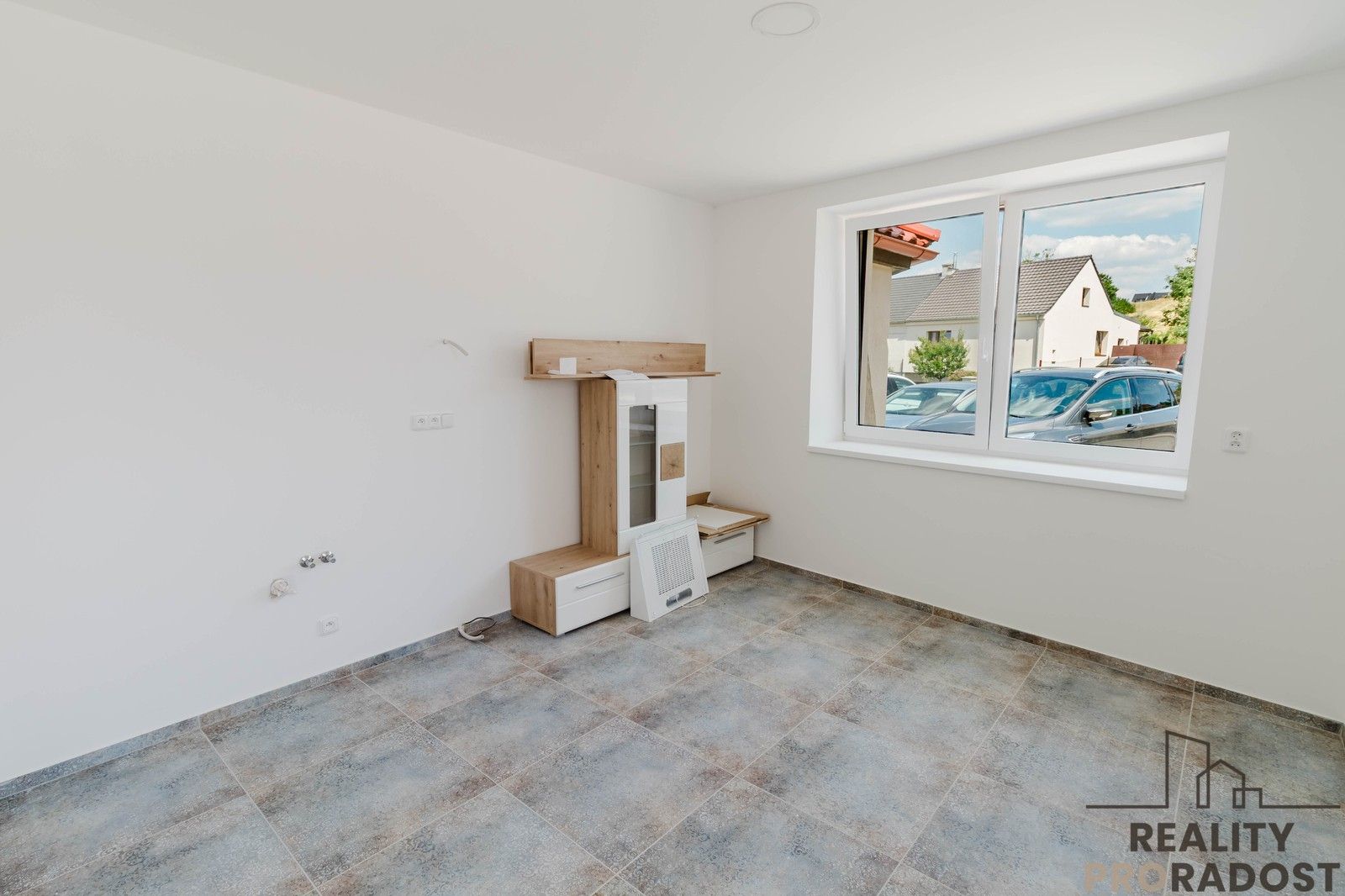 Pronájem bytu 1+kk 28 m² - foto 1