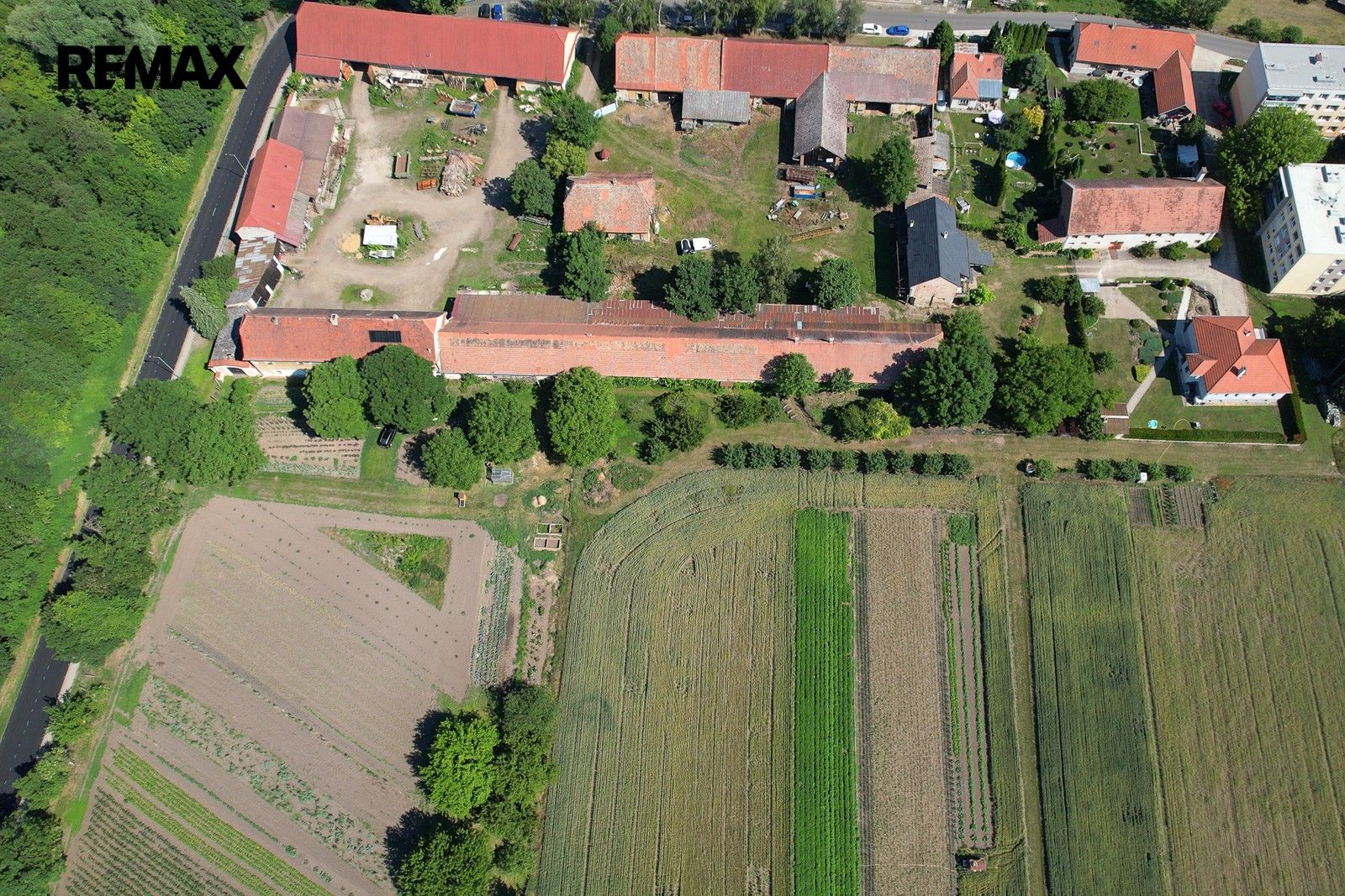 Prodej domu 1000 m² - foto 24