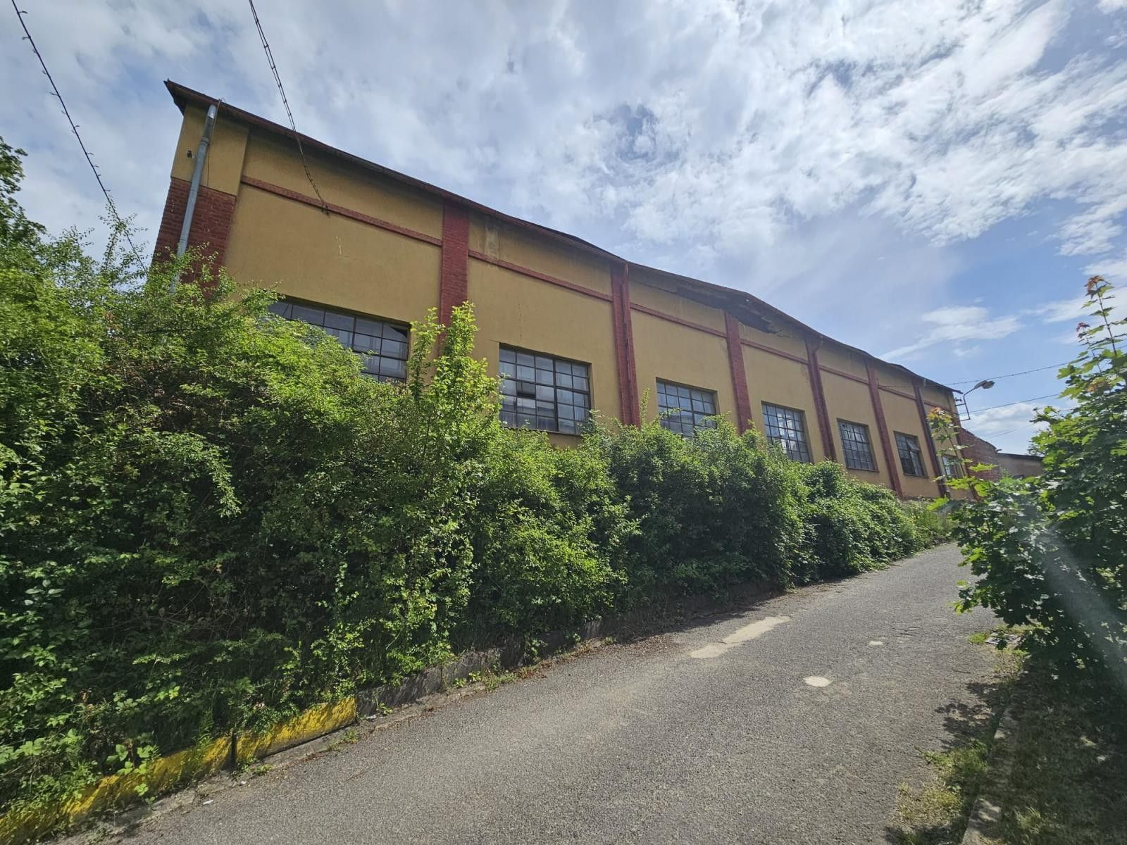 Prodej komerčního prostoru 3085 m² - foto 2