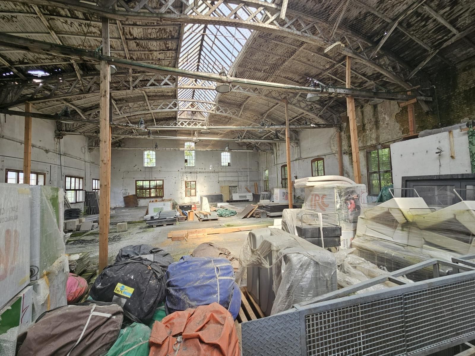 Prodej komerčního prostoru 3085 m² - foto 8