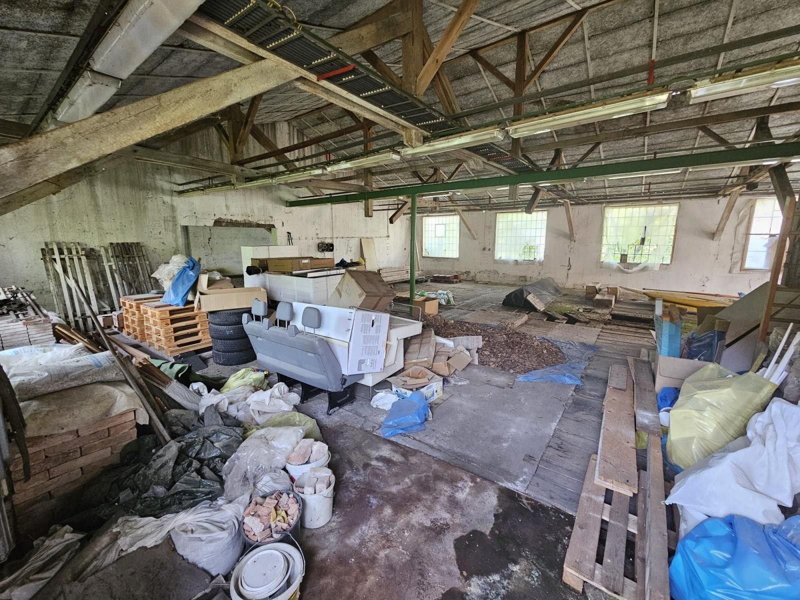 Prodej komerčního prostoru 3085 m² - foto 16