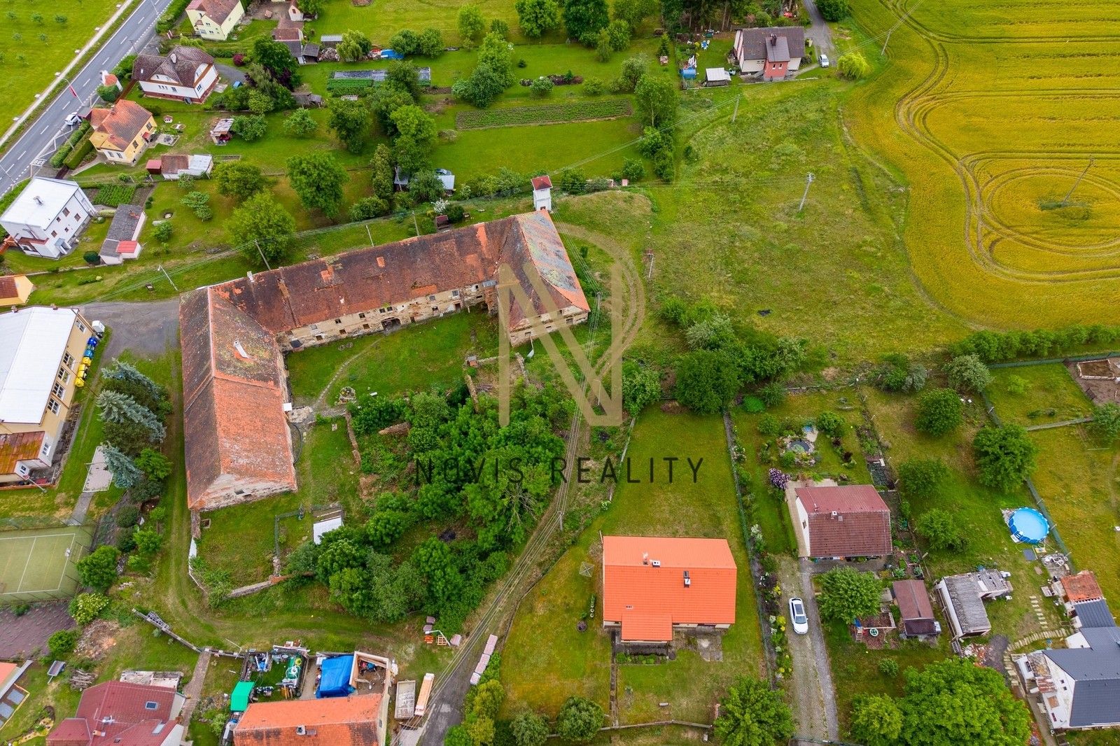 Prodej domu 1400 m² - foto 7