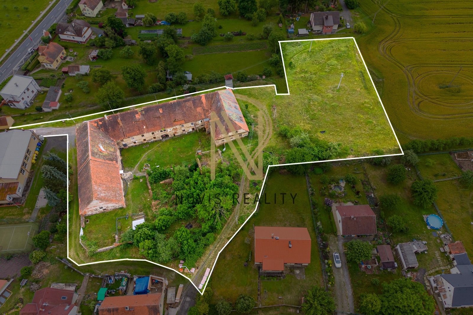 Prodej domu 1400 m² - foto 9