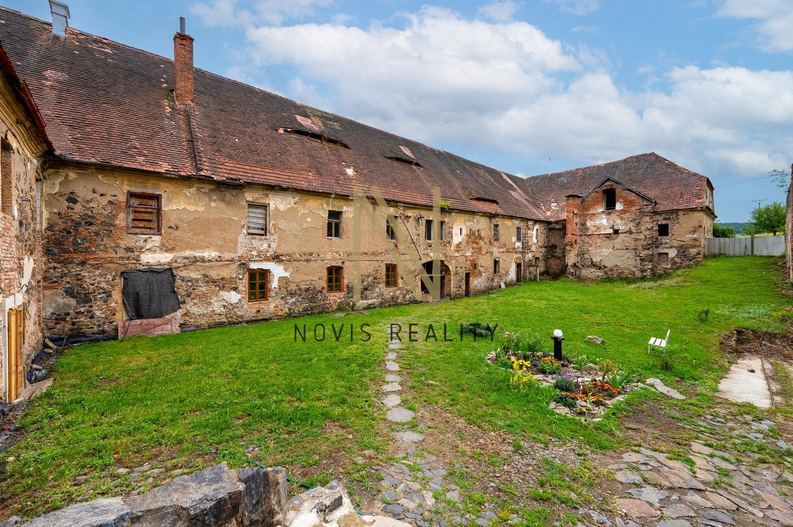 Prodej domu 1400 m² - foto 14