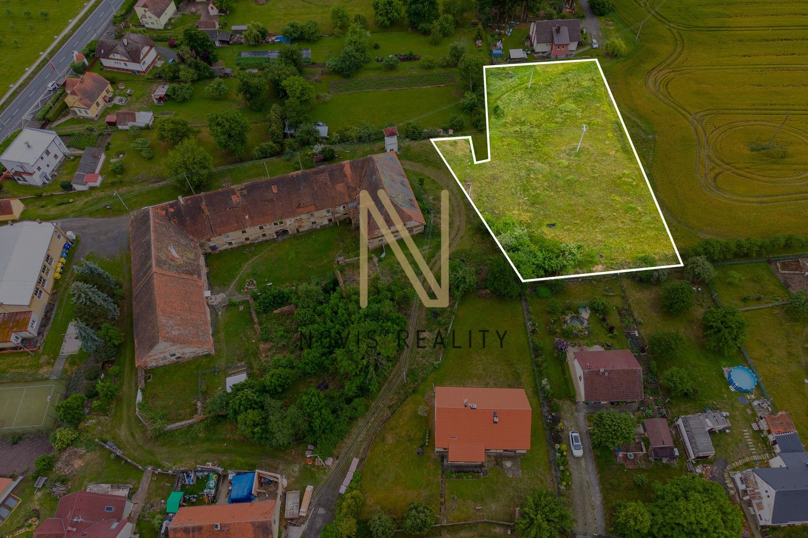 Prodej pozemku 4041 m² - foto 1