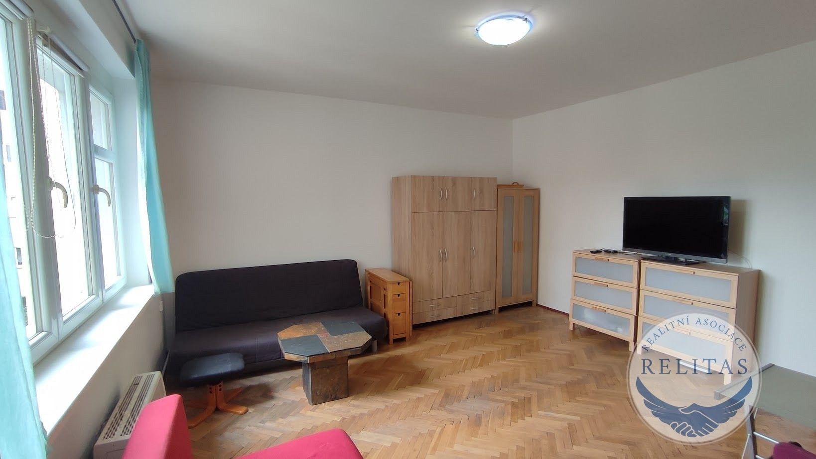 Pronájem bytu 2+kk 51 m² - foto 2