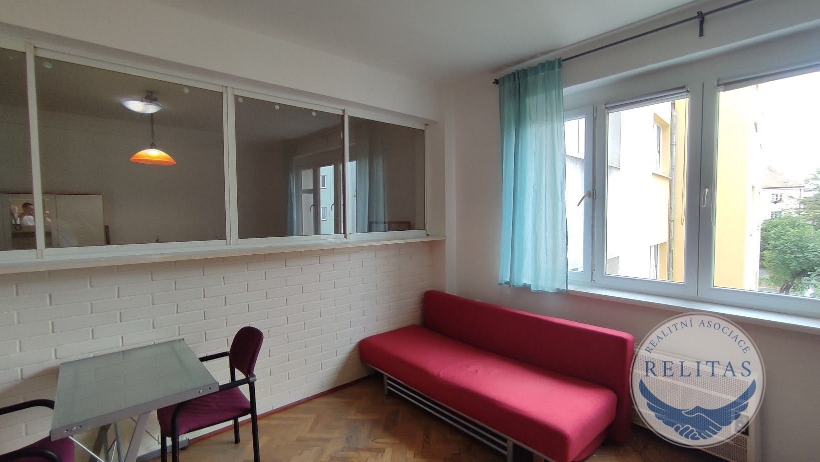 Pronájem bytu 2+kk 51 m² - foto 4
