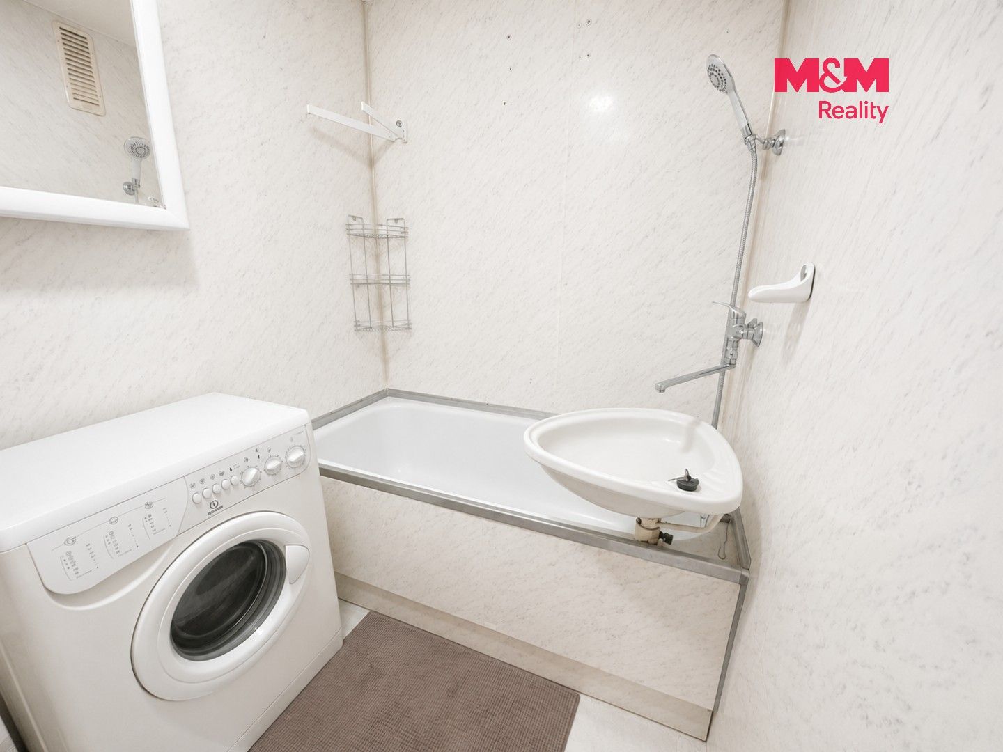 Pronájem bytu 1+1 42 m² - foto 4