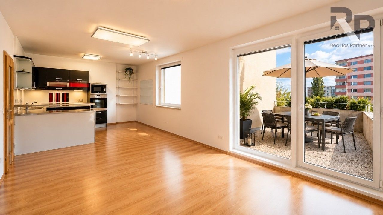Pronájem bytu 2+kk 57 m² - foto 1