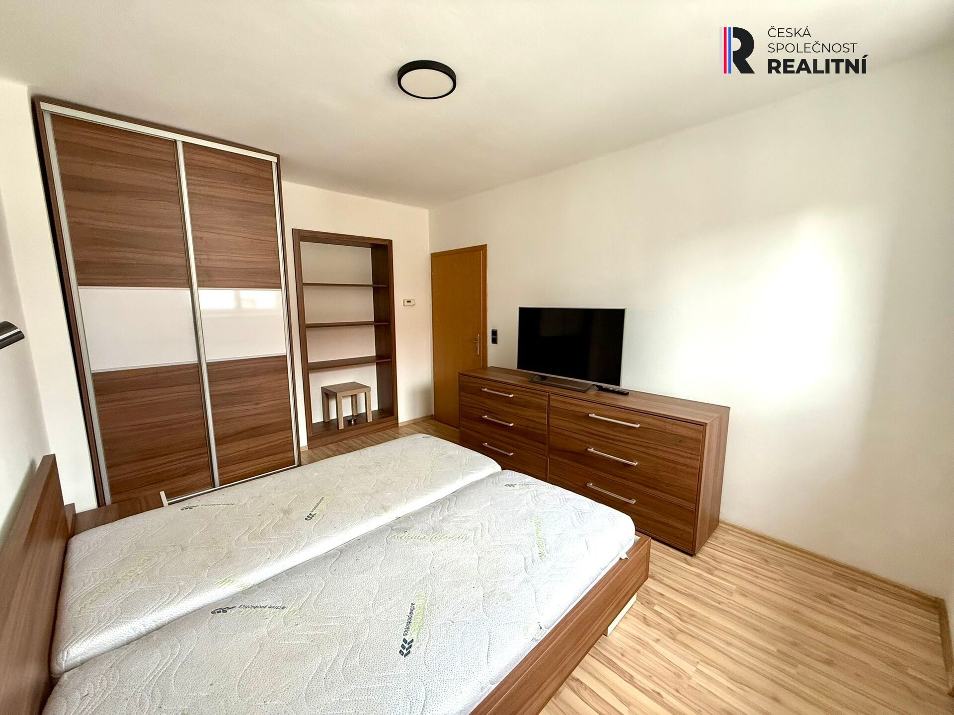 Pronájem bytu 2+1 57 m² - foto 5