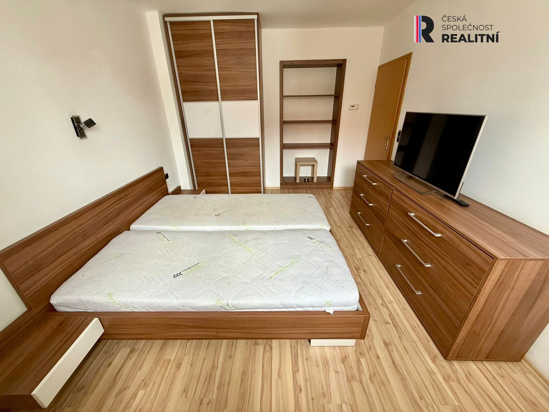 Pronájem bytu 2+1 57 m² - foto 6