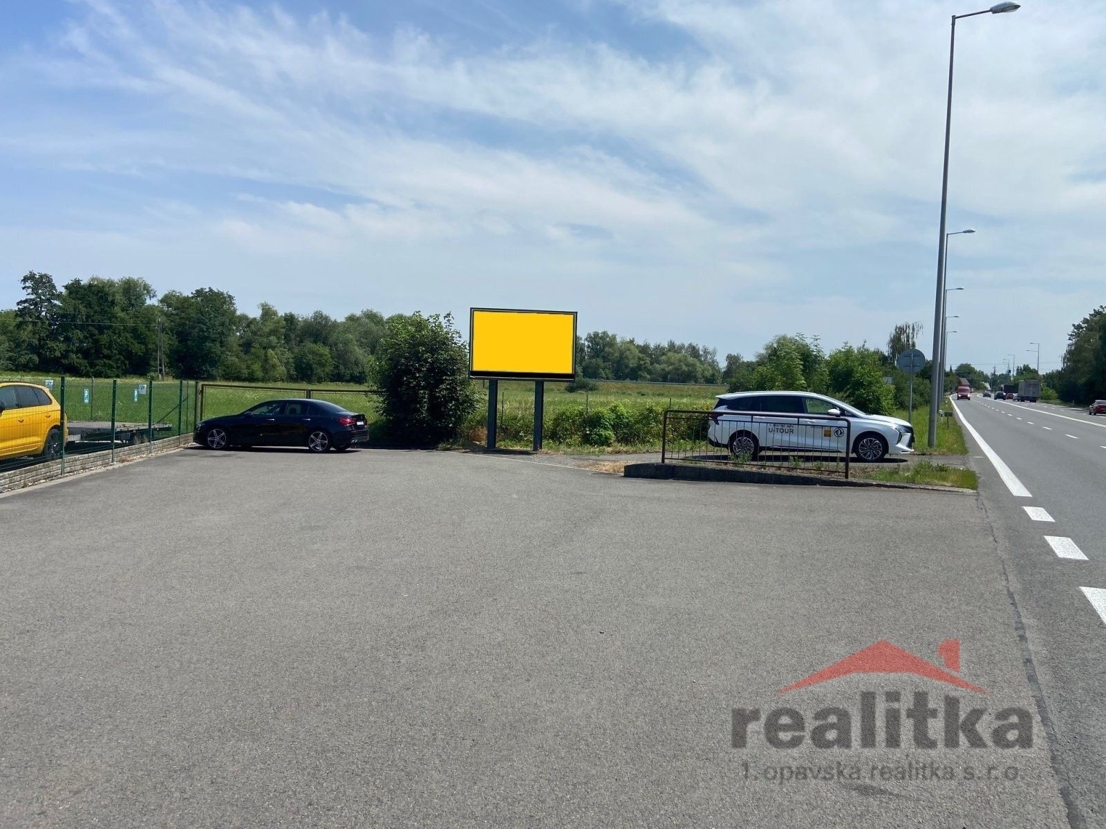 Prodej pozemku 11000 m² - foto 4