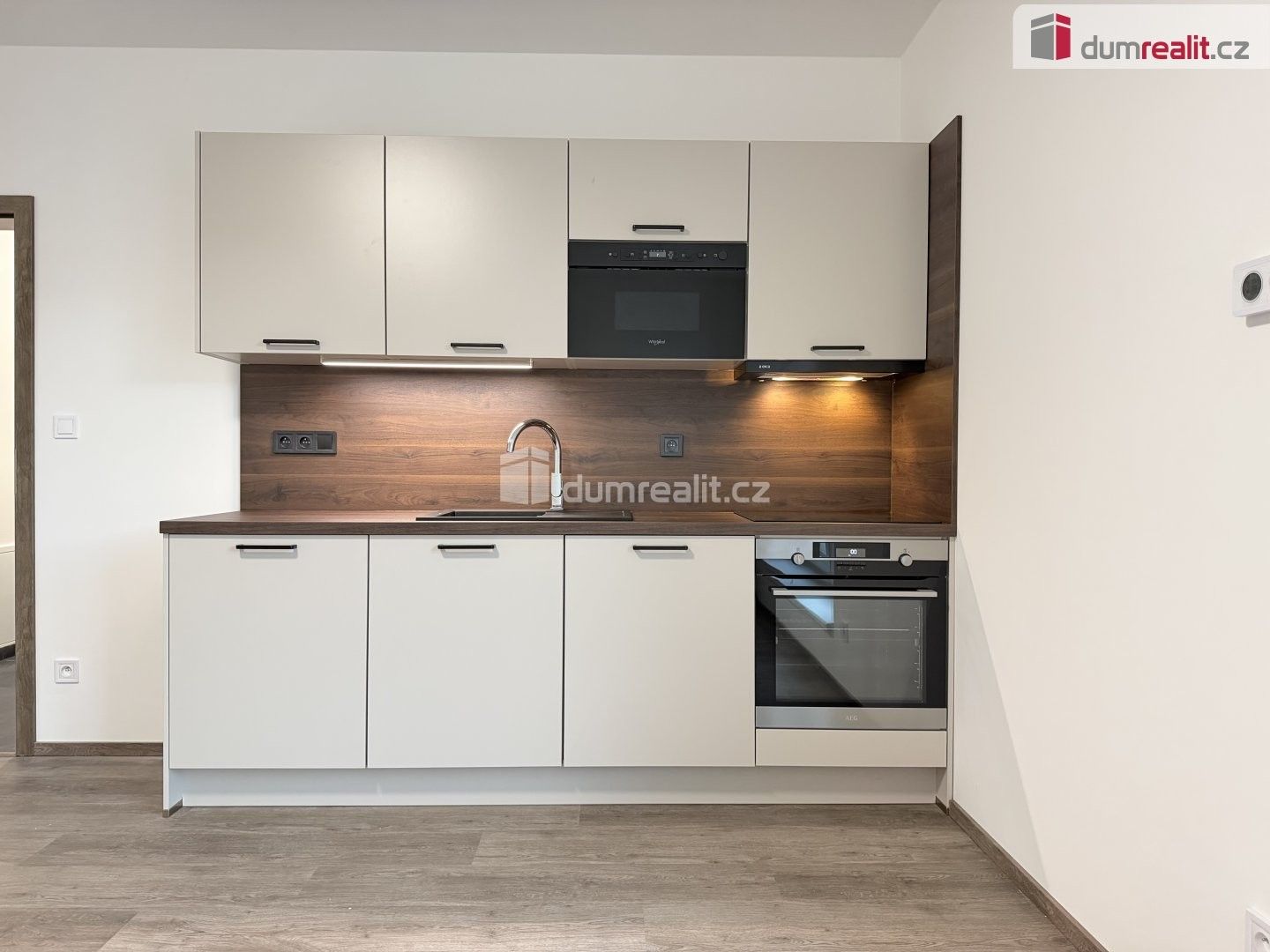 Pronájem bytu 2+kk 48 m² - foto 3