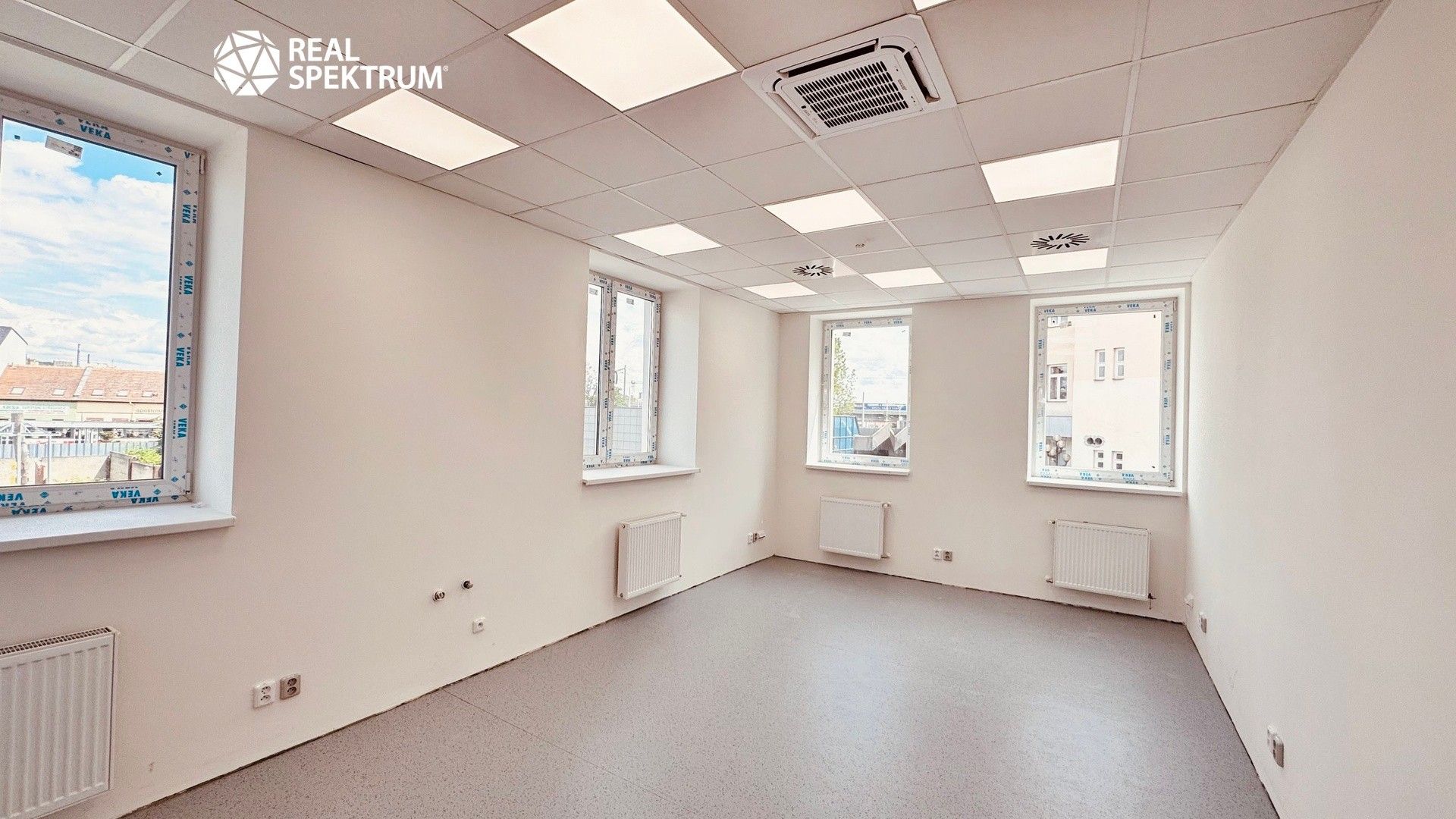 Pronájem nemovitosti 418 m² - foto 4