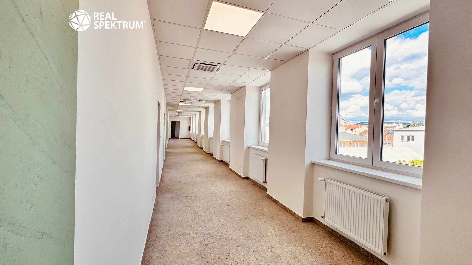 Pronájem nemovitosti 418 m² - foto 7