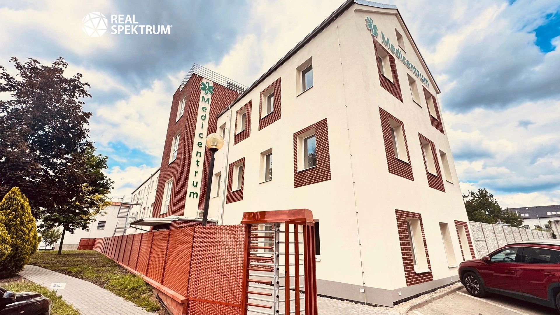 Pronájem nemovitosti 418 m² - foto 11