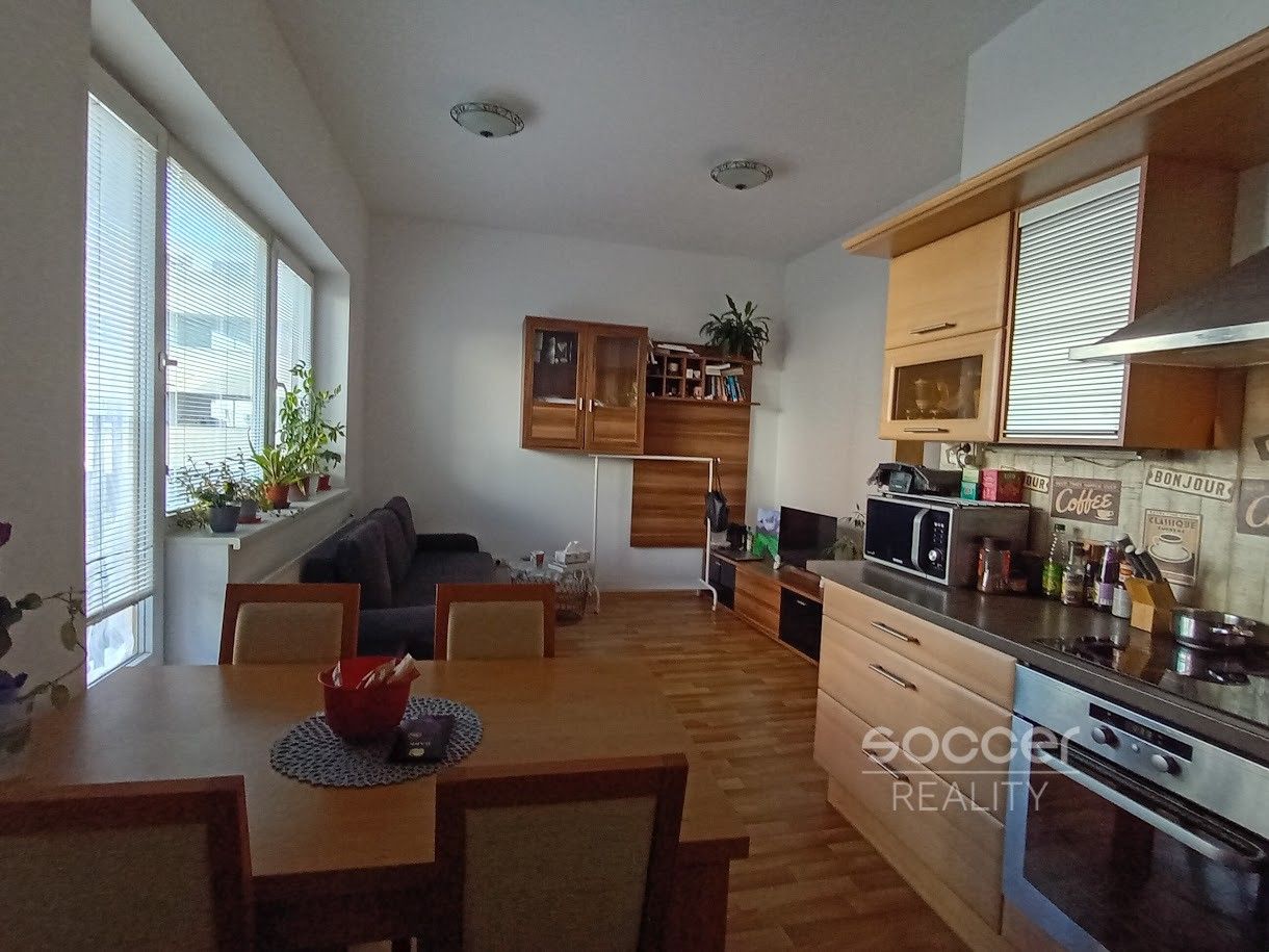 Pronájem bytu 2+kk 45 m² - foto 1