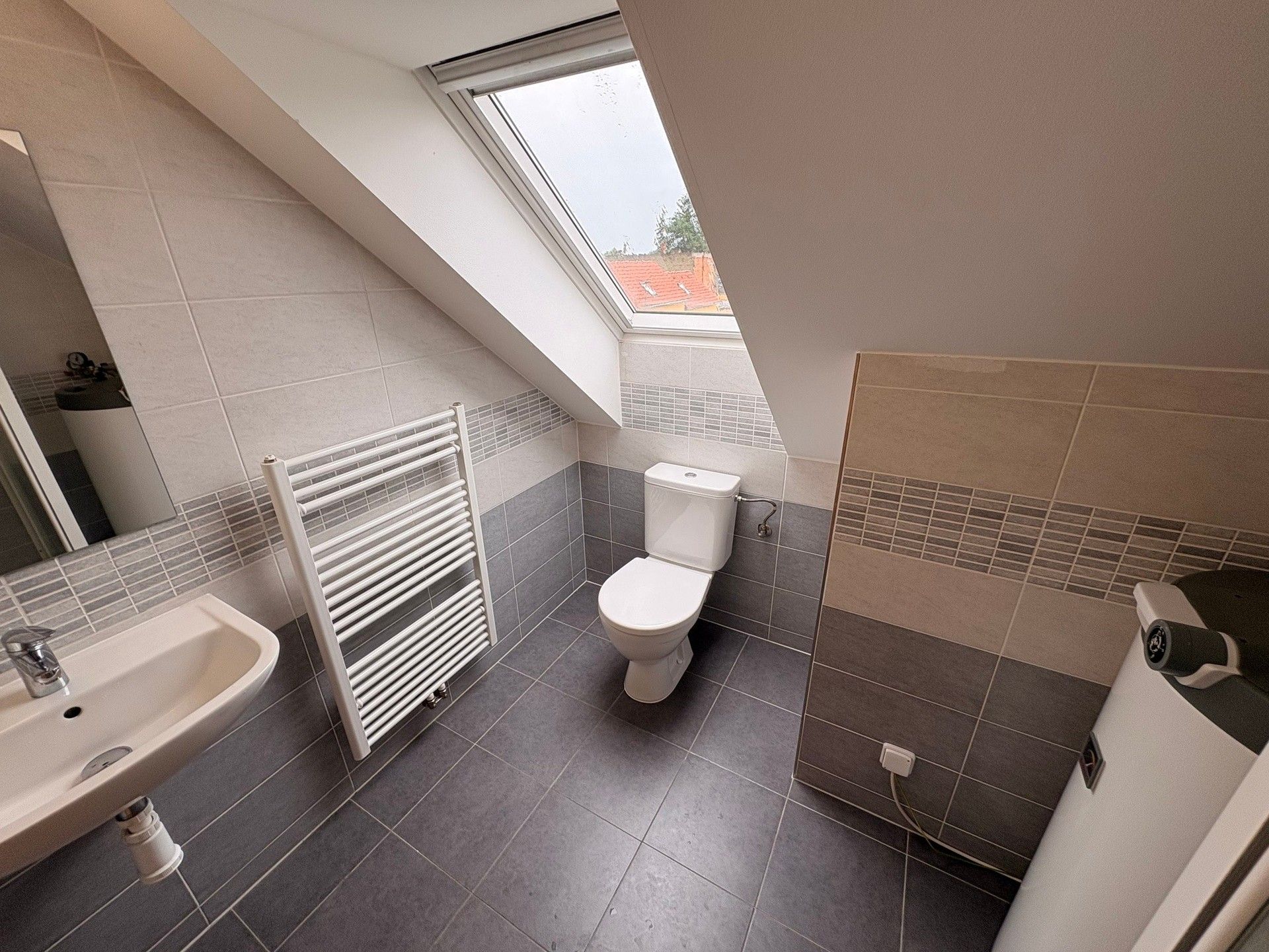 Pronájem bytu 4+kk 133 m² - foto 12