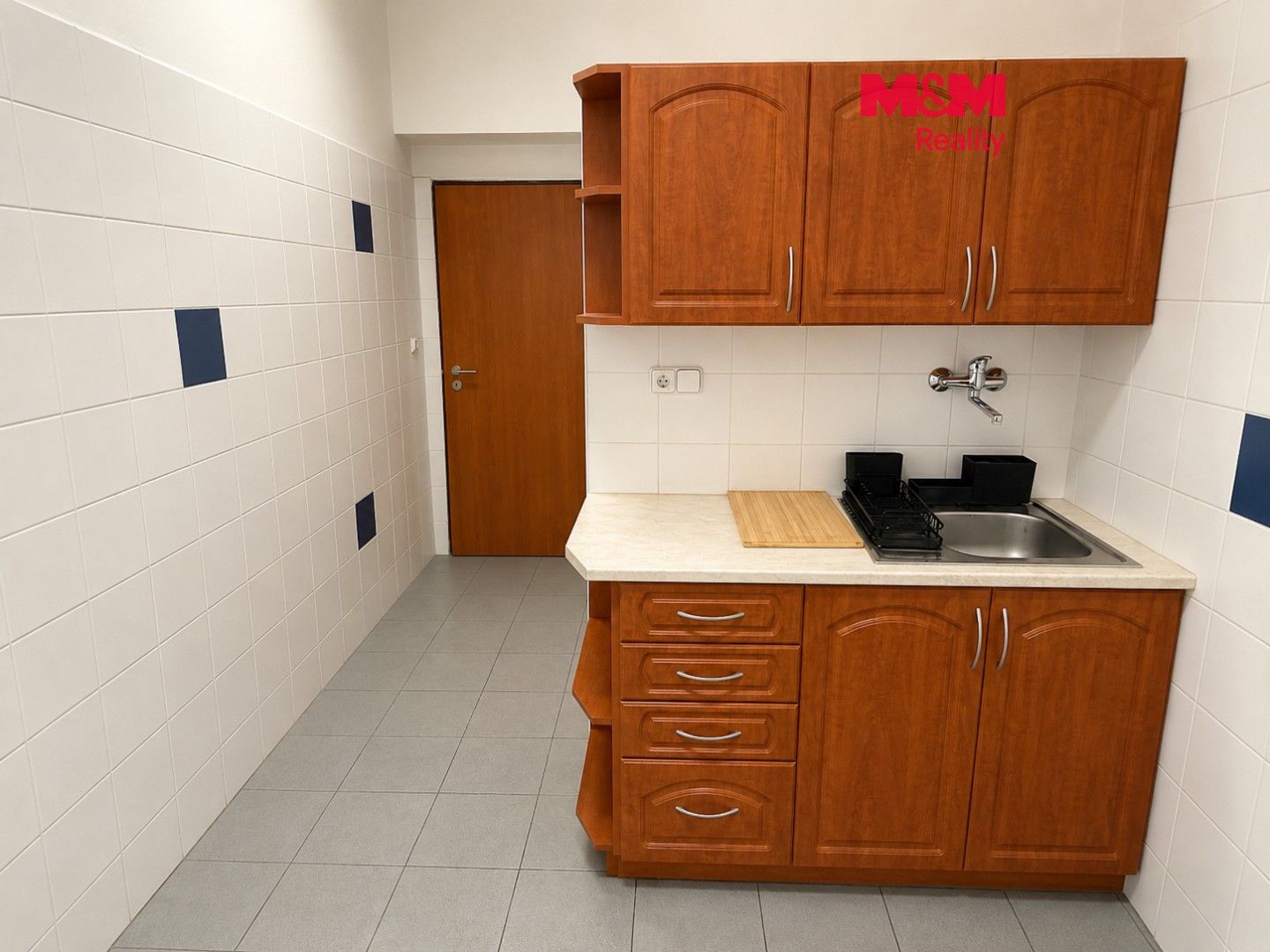 Pronájem komerčního prostoru 99 m² - foto 1