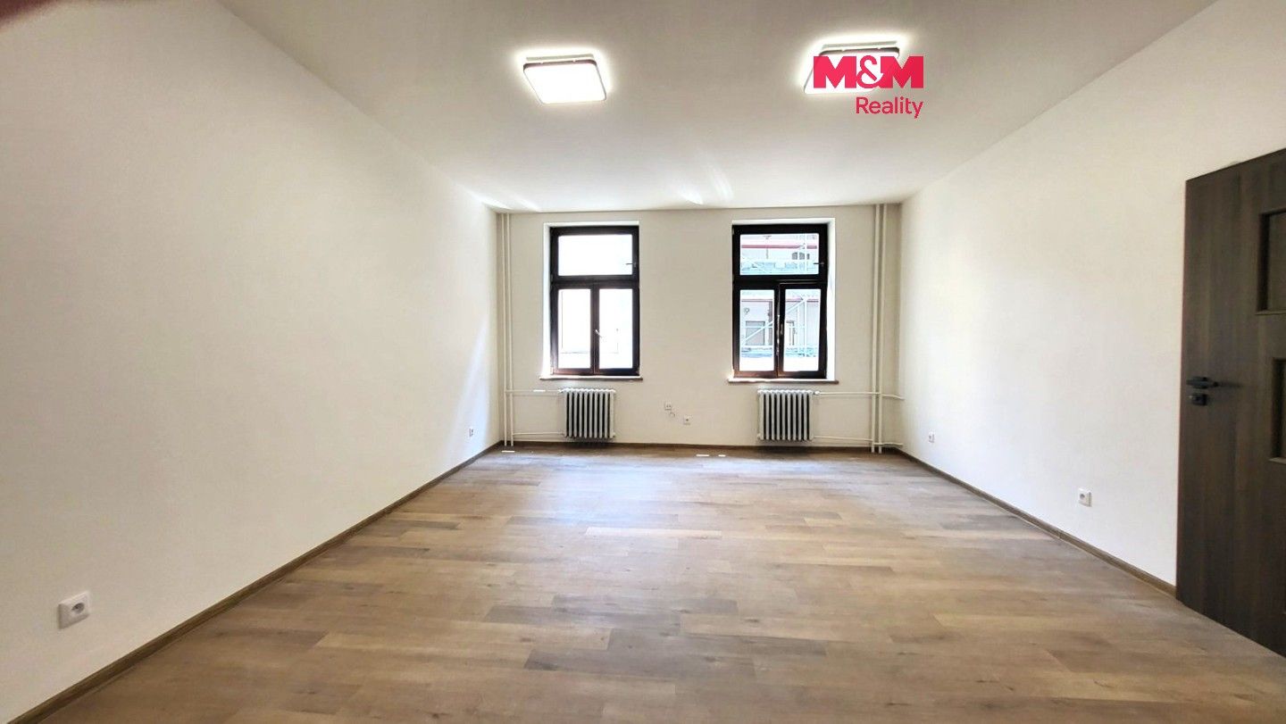 Pronájem bytu 3+1 82 m² - foto 1