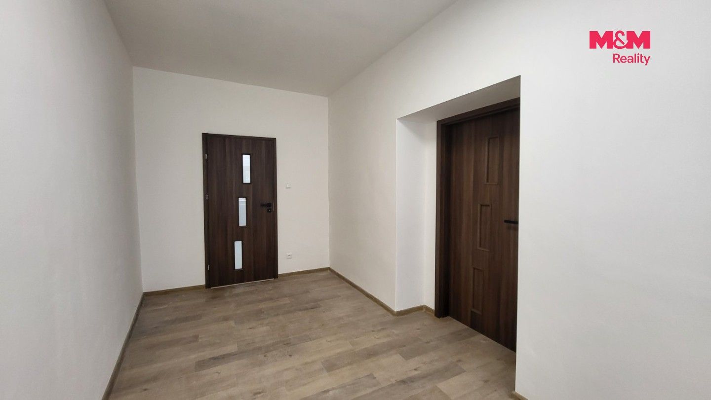 Pronájem bytu 3+1 82 m² - foto 8