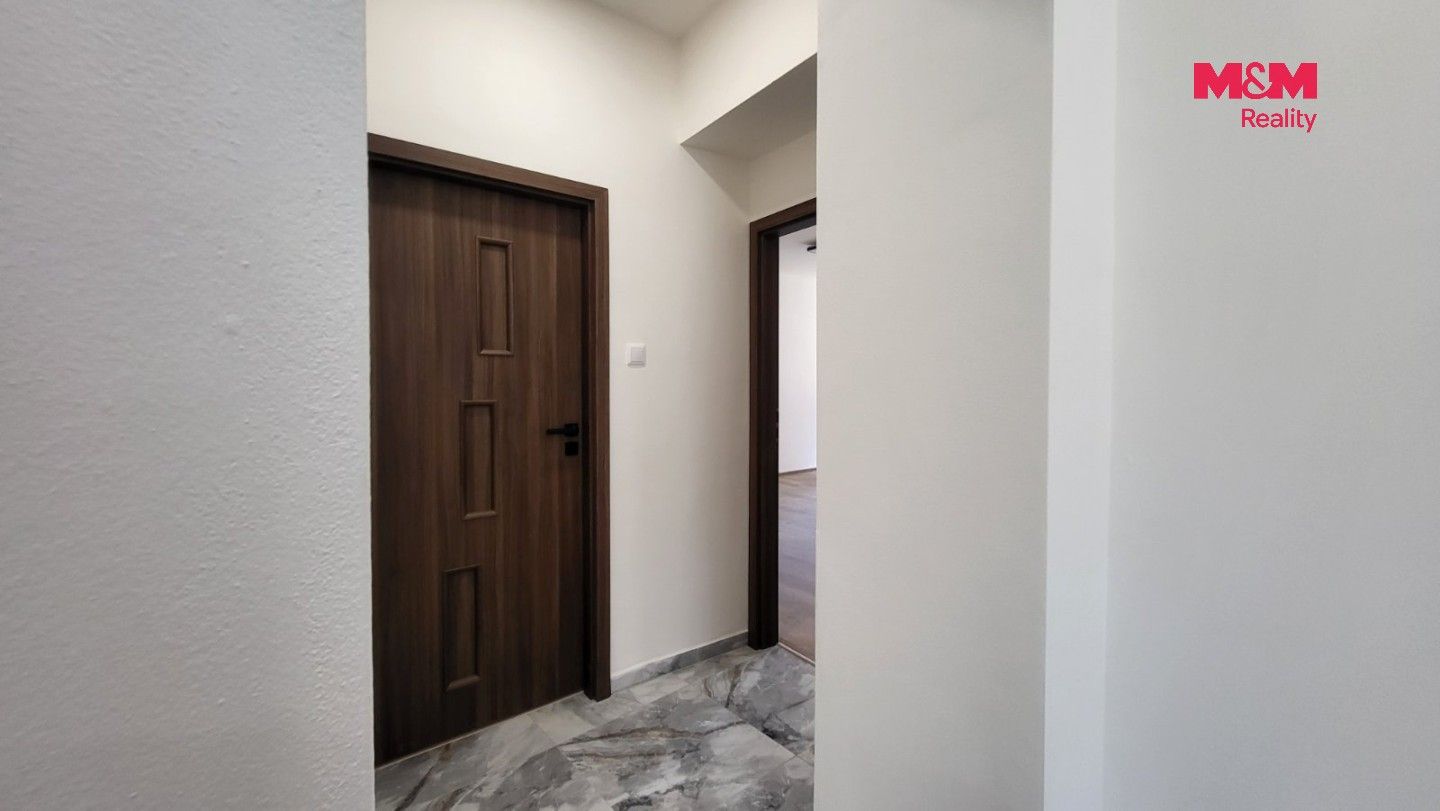 Pronájem bytu 3+1 82 m² - foto 14