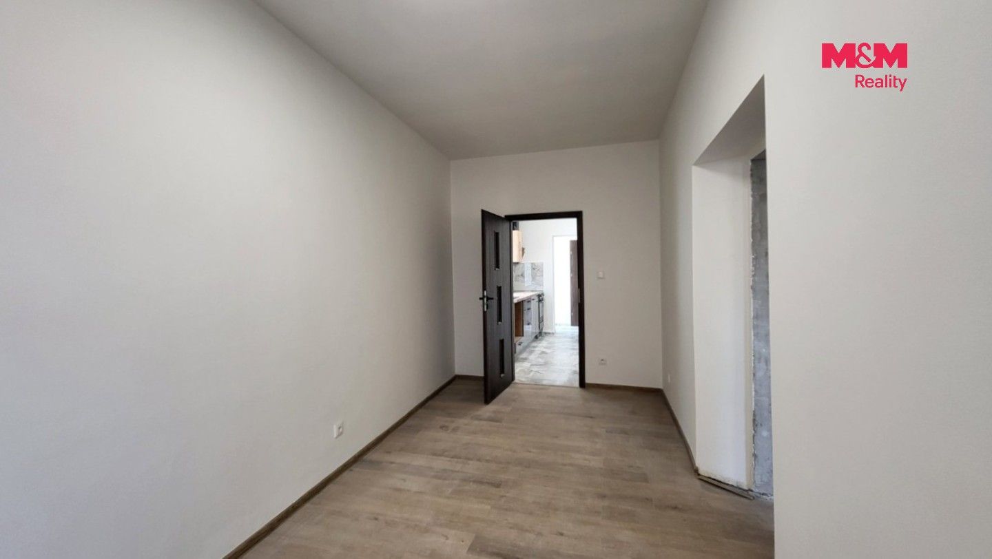 Pronájem bytu 3+1 82 m² - foto 10