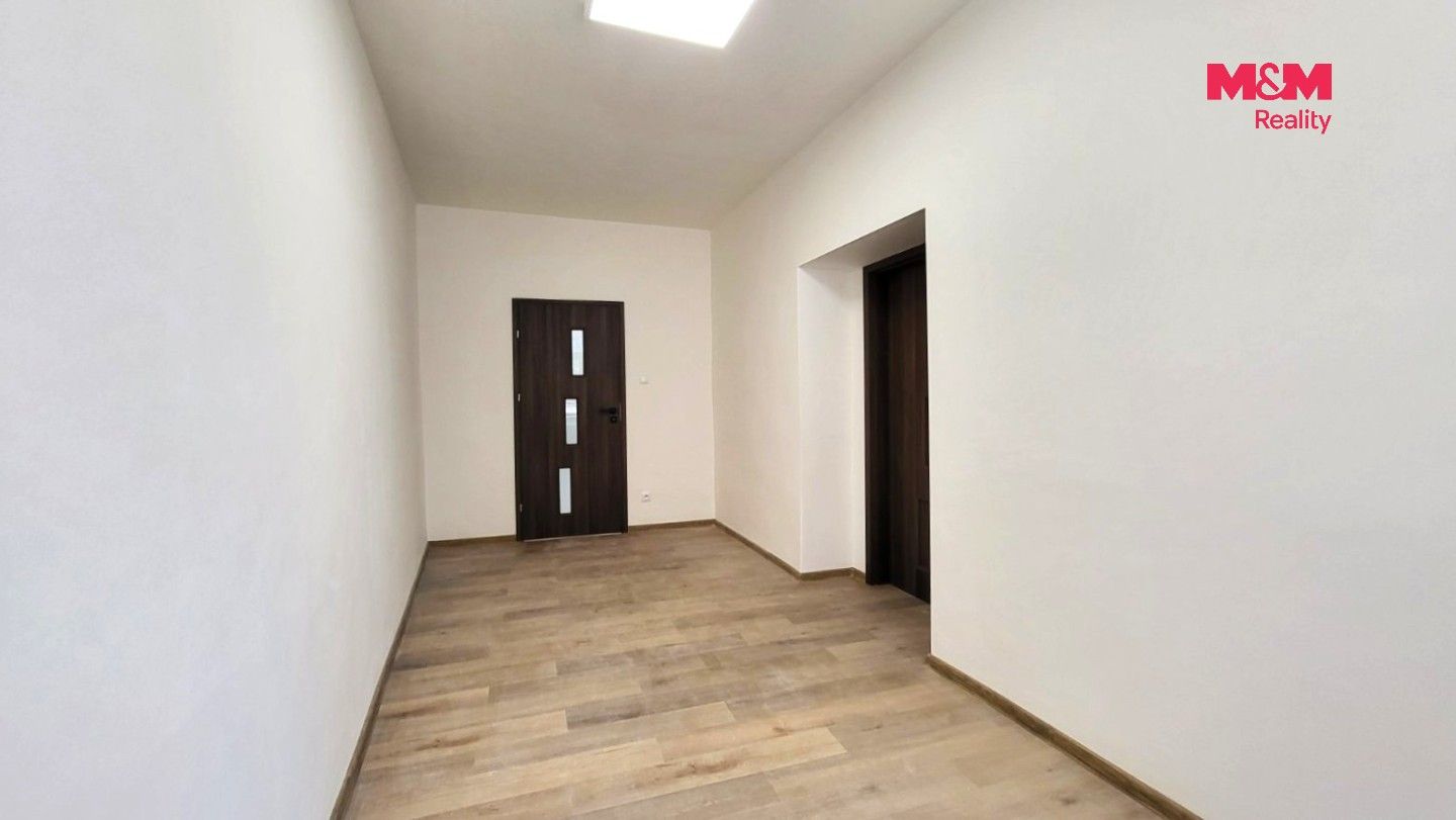 Pronájem bytu 3+1 82 m² - foto 18