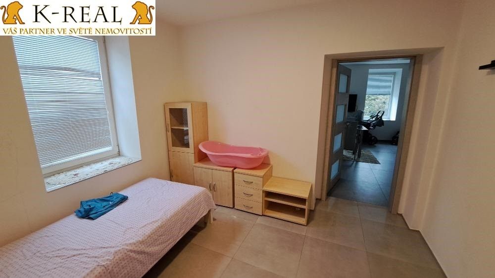 Pronájem bytu 3+kk 75 m² - foto 5