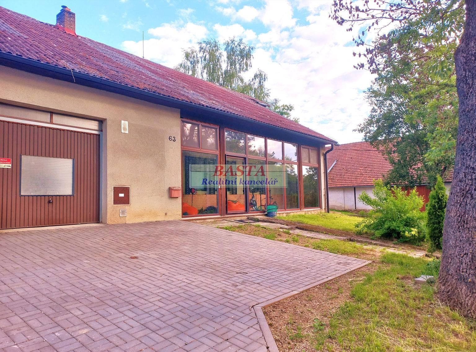 Pronájem domu 195 m² - foto 1