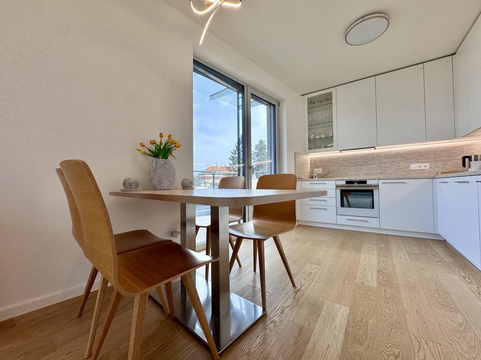 Pronájem bytu 2+kk 60 m² - foto 12